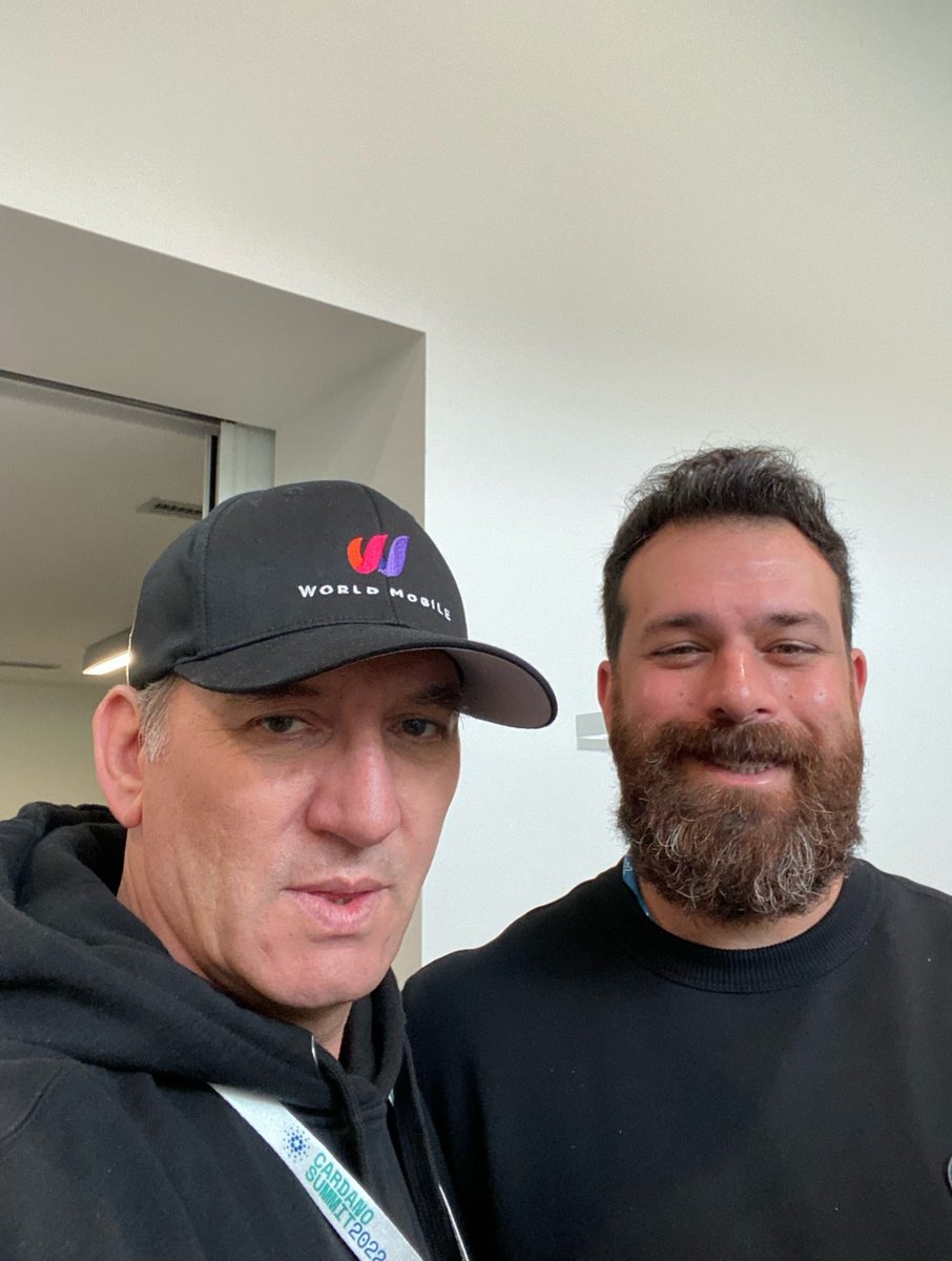 SuperiorCardano's tweet image. My thoughts on @CloverNodes :

His name is Kal. He is a father, just like most of us.

His father Vasil, at 62, was the first to show his love for Cardano and World Mobile. For Kal, it is not just passion, it is heritage.

Today his daughters London and Berlin are the third…