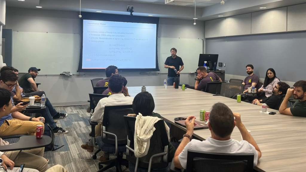 Juan M. Sánchez 🇺🇦 (@vediense) on Twitter photo For 25 years, <a href="/UofRochester/">UofR Hopefull</a> Econ has run an alumni conference: recent PhDs present, current grads organize, senior alums give plenaries (this year <a href="/MariannaKudlyak/">Marianna Kudlyak 🇺🇦🇺🇸</a> and me). Great time sharing my work on household financial distress, hearing talks, playing soccer—and when Mark For 25 years, <a href="/UofRochester/">UofR Hopefull</a> Econ has run an alumni conference: recent PhDs present, current grads organize, senior alums give plenaries (this year <a href="/MariannaKudlyak/">Marianna Kudlyak 🇺🇦🇺🇸</a> and me). Great time sharing my work on household financial distress, hearing talks, playing soccer—and when Mark