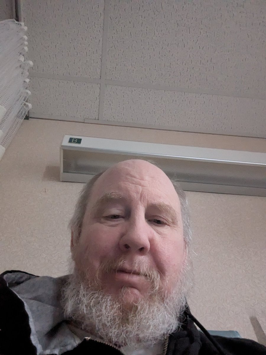 AJAskey's tweet photo. In hospital since July l. Time for haircut. https://t.co/vk627XaHBi
