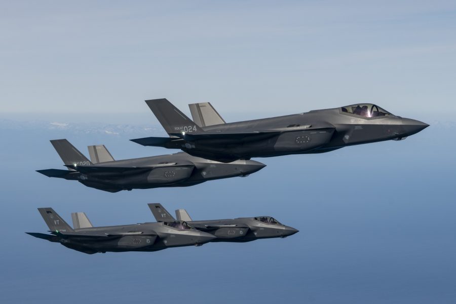 Lockheed Martin and the F-35 Joint Program Office have agreed on a final deal for nearly 300 fighter jets at total cost of nearly $24.3 billion.  #F35 #LockheedMartin #military #powerelectronics

airandspaceforces.com/f-35-lots-18-a…