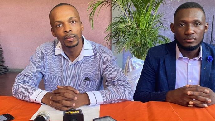 🚨 Le mouvement <a href="/noupapkonplis/">Nou Pap Konplis</a> critique le fonctionnement de l’#ULCC, accusée de manquer d’indépendance et de servir d’outil politique. Il réclame une réforme du décret de 2004 pour garantir son autonomie, avec un président à mandat fixe, un collège de conseillers et un budget