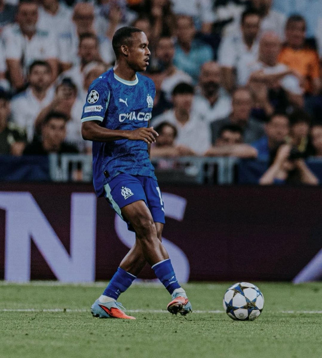 _BeFootball's tweet photo. 🚨 𝗣𝗥𝗘𝗠𝗜𝗘𝗥 𝗕𝗨𝗧 𝗗𝗘 𝗣𝗔𝗜𝗫𝗔𝗢 🇧🇷 𝗦𝗢𝗨𝗦 𝗟𝗘𝗦 𝗖𝗢𝗨𝗟𝗘𝗨𝗥𝗦 𝗗𝗘 𝗟’𝗢𝗠 !!! 🩵🤍

Comment il a résisté au duel 😳 https://t.co/eEAF7FgEmV