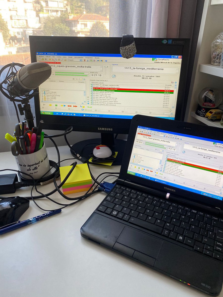 Ràdio Mercat de la joguina es prepara per diumenge. Plaça Campdenmàs de 10 a 13h Parades a partir de les 8 del matí. Totes les parades hi ha d’haver infants de 6-16 anys. 😘😘