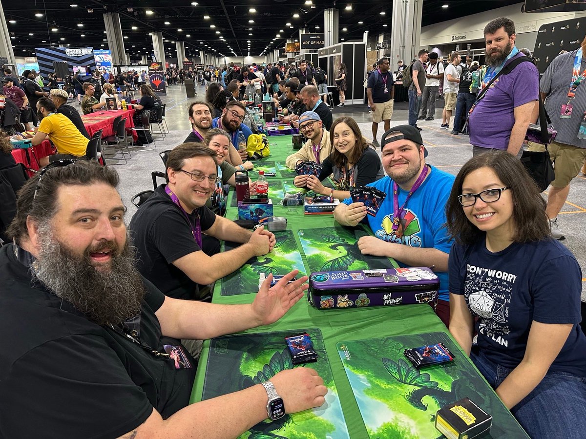 JafferTTV's tweet image. I’m back in Wisconsin from #MagicCon! I had a blast seeing everyone again &amp;amp; some people for the first time!

Got to attend the con as a creator again &amp;amp; had a friend new to MTG tag along!

Hanging with the rest of @MagicJank is always great! Everyone on our team is amazing!