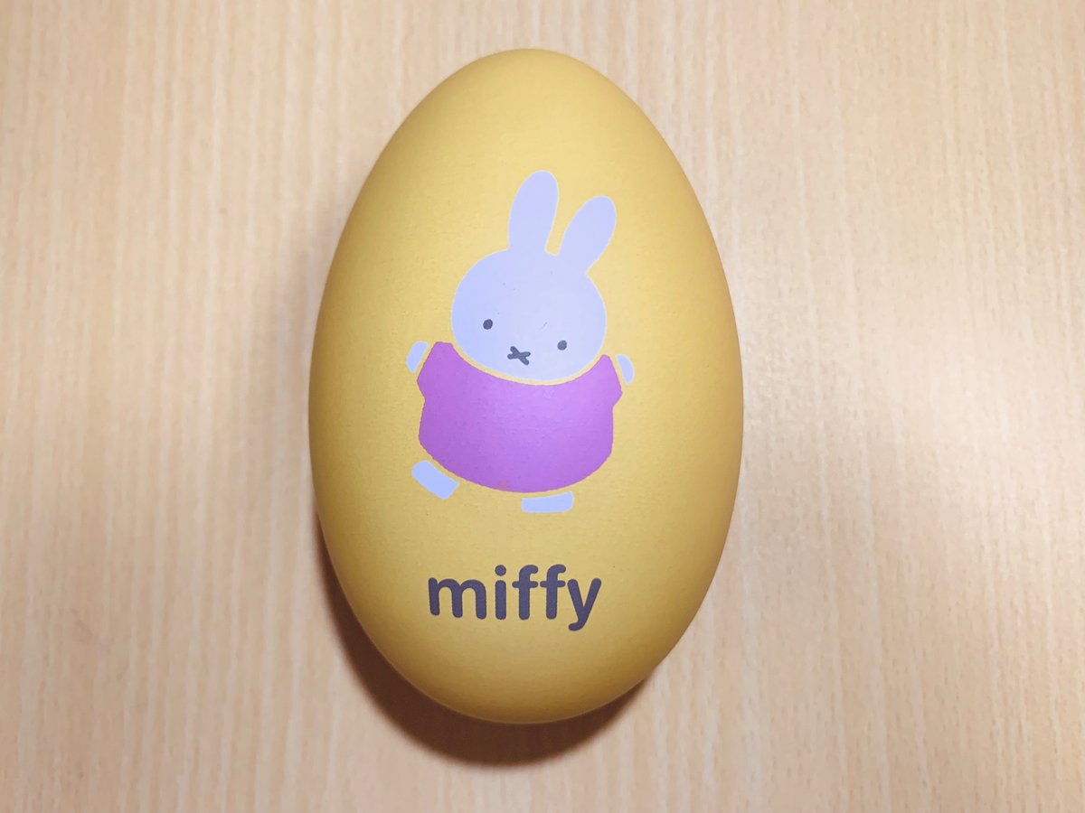 hrtk_08's tweet photo. ナインチェさんの缶にピッタリサイズ🐰 https://t.co/8XrMxp1d5x