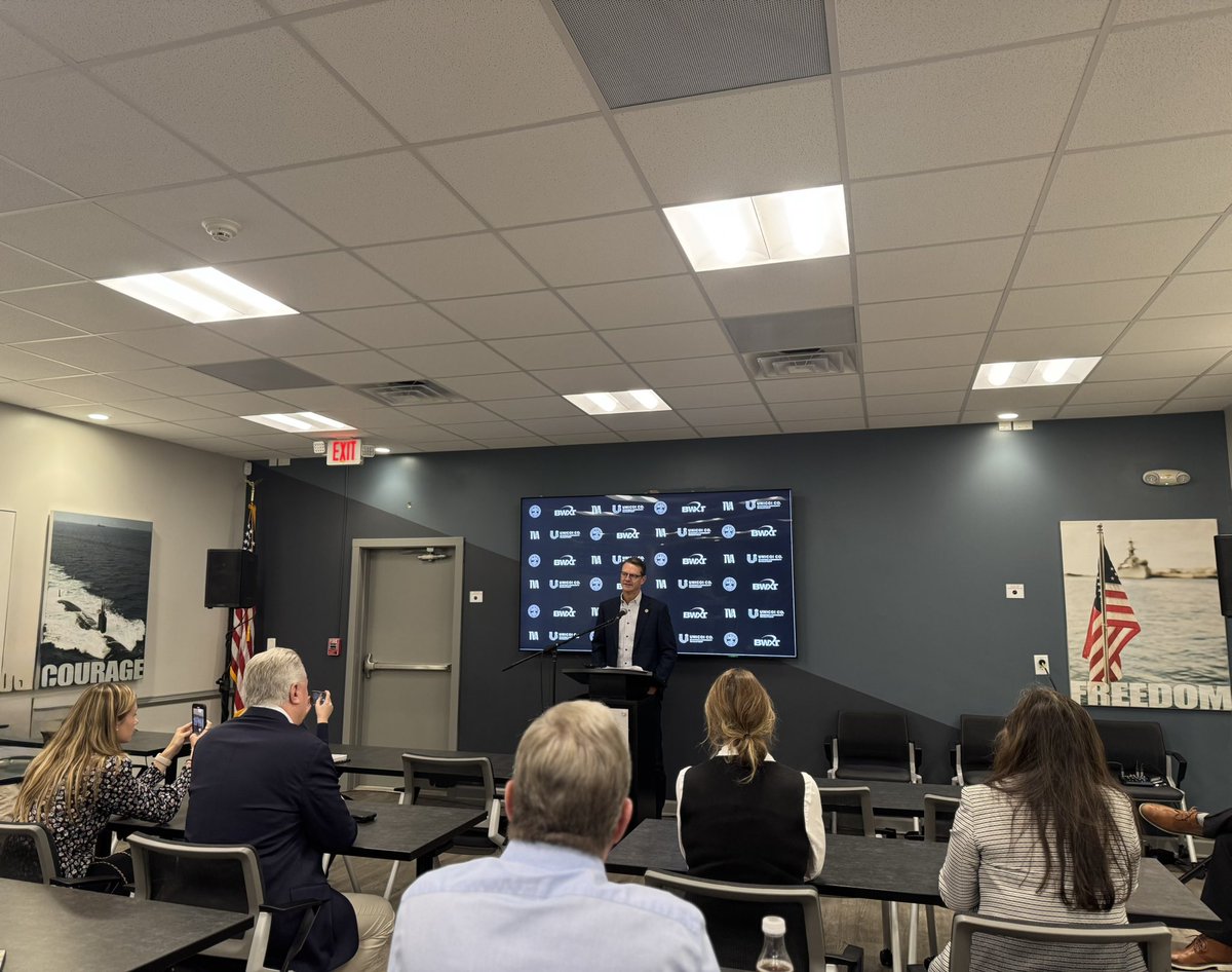 RepHarshbarger's tweet image. Team Harshbarger was proud to join TNECD Commissioner McWhorter and BWXT last week in announcing a major win for Erwin and Unicoi County: over 198 new jobs and over $122 million dollars invested into the region.

Thank you to BWXT, Commissioner McWhorter, and all of our local…