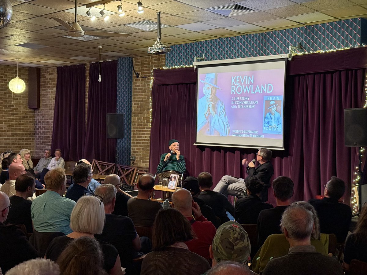 e17RnR_books's tweet photo. @DexysOfficial Kevin Rowland in conversation with @TedKessler1 at @stowtradeshall Walthamstow #BlessMeFather 📕 https://t.co/uaKz45b9r2