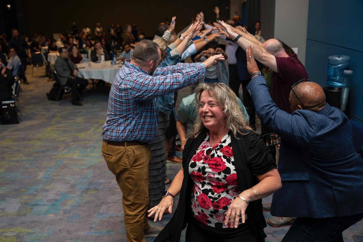WEForg's tweet image. We’re thrilled to celebrate the graduation of the Water Leadership Institute Class of 2025! 🎓💧 This year’s 83 water professionals join a growing network of 590 alumni shaping the future of water.

Learn here: ow.ly/aHMq50X4z3i