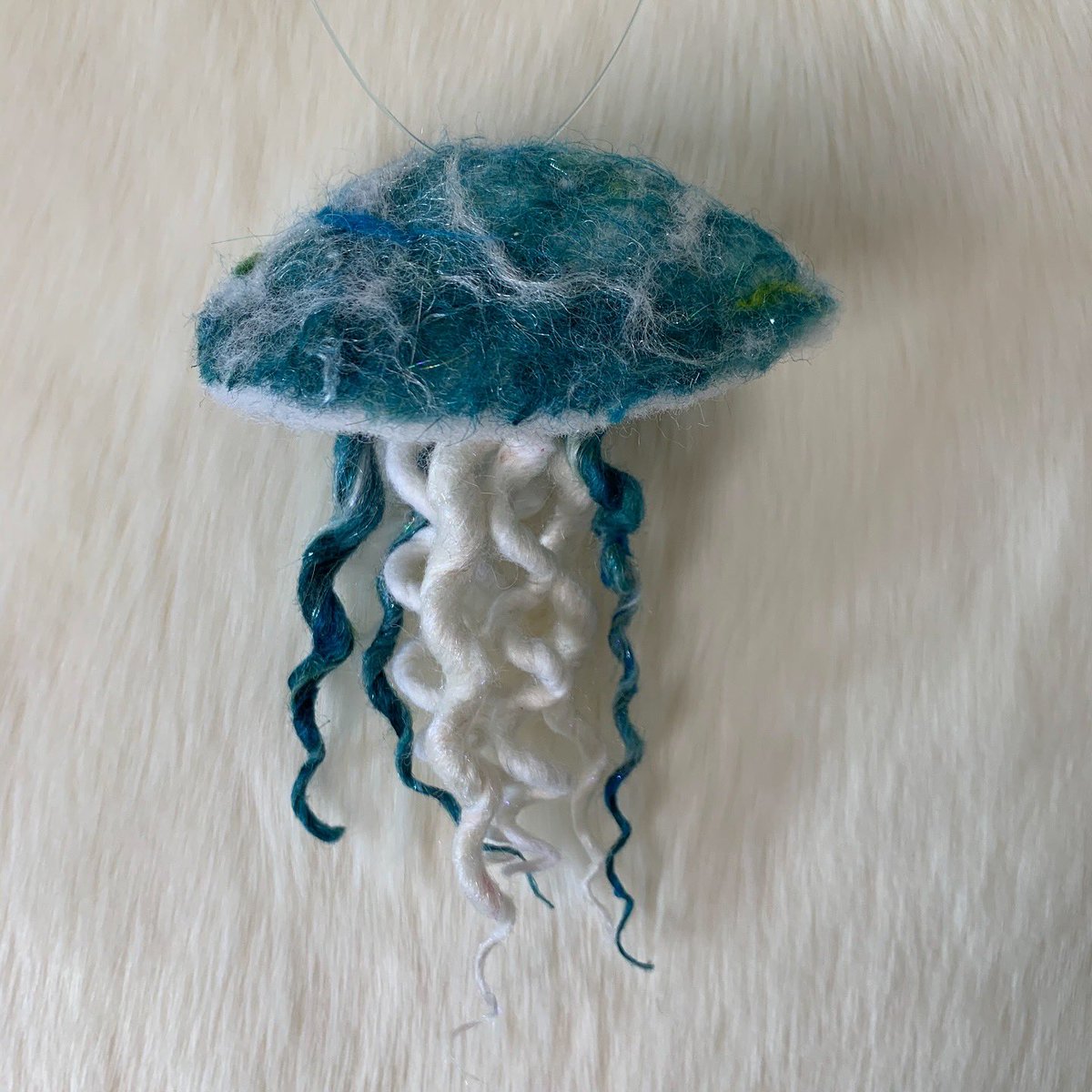 MerMadeFelting's tweet photo. Are you wanting to learn to how to make Felted Jellyfish? You can find the Tutorial on SnowflakeForest Felting YouTube Channel. Happy Felting🌬️🪼❄️🌲🤍
This is the Snow Berry color combo. https://t.co/icvcQR8Ajh https://t.co/ZYhuMEhZWQ