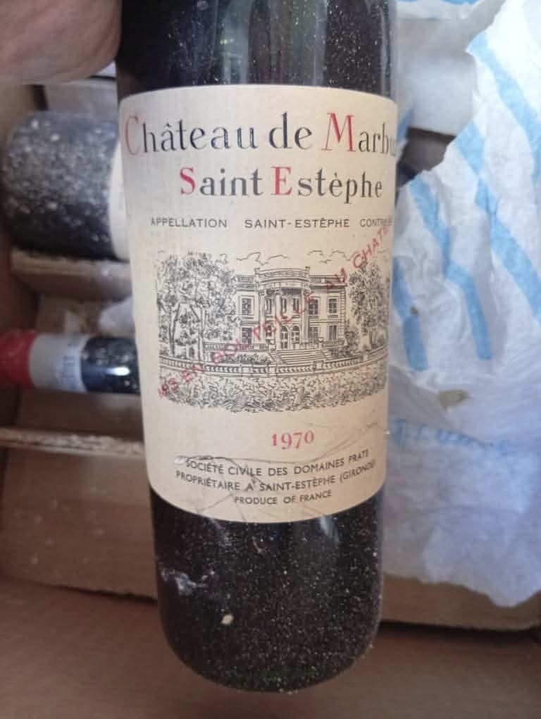 RDucotentin's tweet photo. #DeFranceMonPote #SaintEstephe #ALaTienne Bon allez, on ouvre un carton... https://t.co/l6Ym2hlWXf