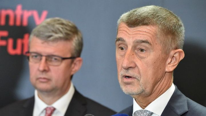 ‼️Podle poslance ANO Růžičky chce ANO po volbách zrušit českou muniční iniciativu. Pravděpodobně kvůli tomu, že z toho Agrofert nemá žádný zisk a bohatnou jiní. Prý má dodávat zbraně přímo NATO. To by ale ovšem znamenalo přímé zapojení NATO do války s Ruskem a začátek evropské