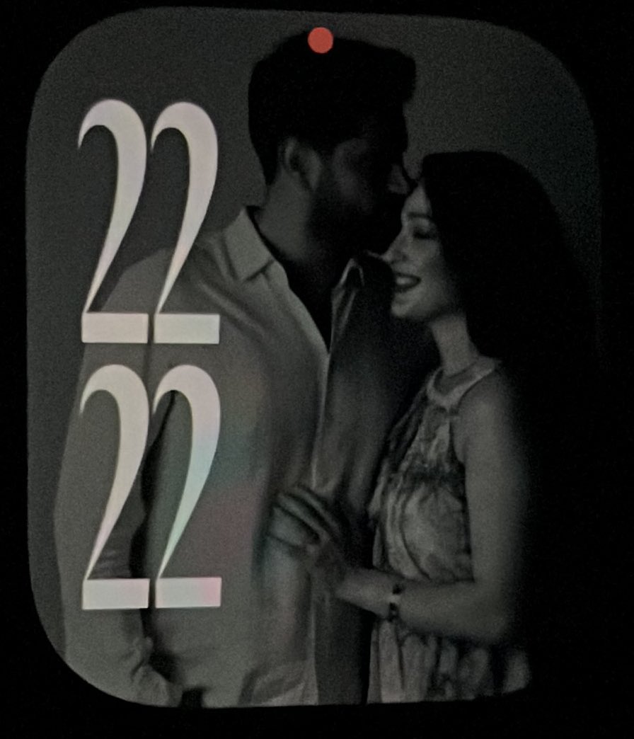 MerveBebek3's tweet photo. Her çift saatim sen 🖤 https://t.co/xiPGOPYWtG