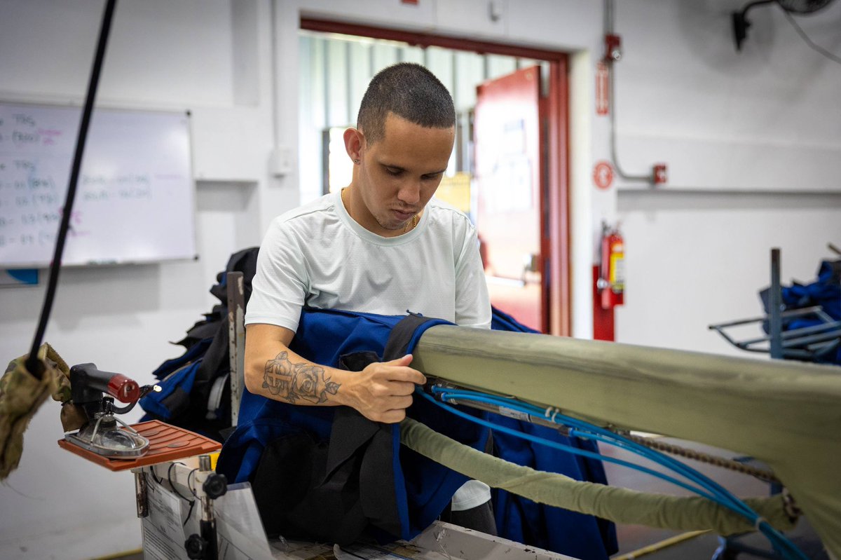 Hoy anunciamos la expansión de Brightforce Industries en #Morovis y #Mayagüez: $2.25 millones en inversión, 50 nuevos empleos inclusivos y una nómina anual de $3.7 millones que fortalece a 140 familias trabajadoras. Con el apoyo del DDEC y PRIDCO, destinamos $1.16M en incentivos