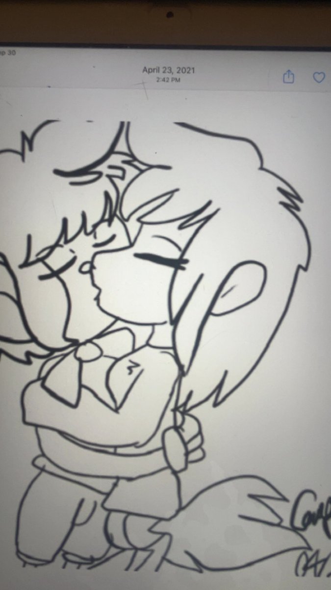 DXVILSFLOWRKISS's tweet photo. So mind you a long time ago he told me when I was 11 he was 15 to never tell anybody about this but here I am showing you that I was in a relationship with him// first picture with screenshot it by my old friend with a conversation with him and a drawing of me and him I drew https://t.co/PkV4jPCL3F