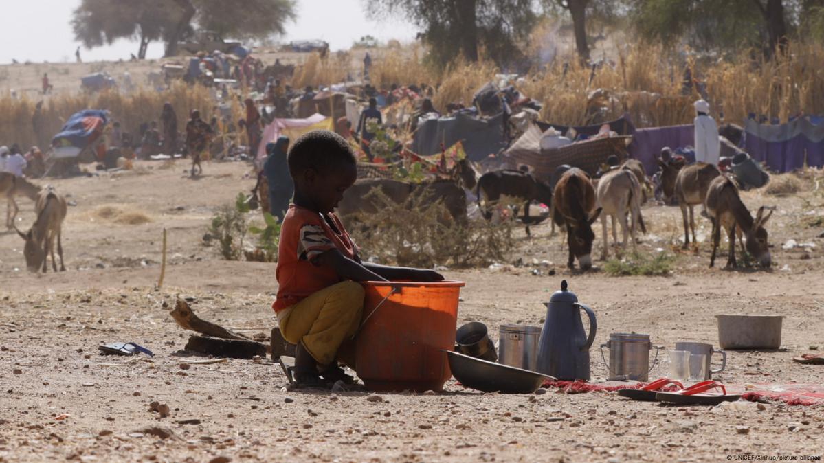 Dozens of children and elderly people have died from hunger in the besieged Sudanese city of El Fasher in the last 40 days, the United Nations said on Tuesday, as a lack of funding forced aid groups to halt food distribution.
sudantribune.com/article/305569