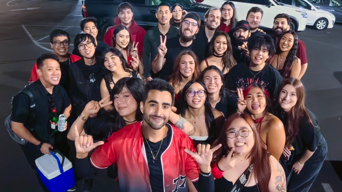 AWPMixes's tweet photo. 33 &amp; Friends ❤️🎶

Life is like one long mix:
the builds
the drops
the unexpected transitions

I'm lucky to have friends who stay on the dancefloor with me through it all. Grateful for every laugh, memory, and moment we get to share together https://t.co/SgBFJmgMp8