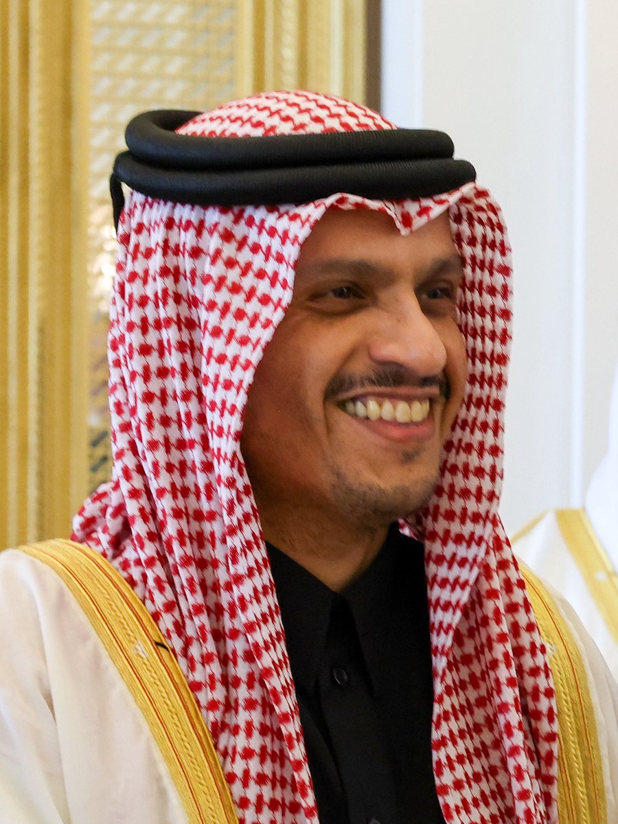 visegrad24's tweet photo. BREAKING:

Qatari PM Al Thani is walking back on his endorsement of Trump’s peace plan.

He now says that “the plan is in its early stages and needs development”

Trump gave Hamas 3-4 days to accept the plan. https://t.co/BRq4THRMFn