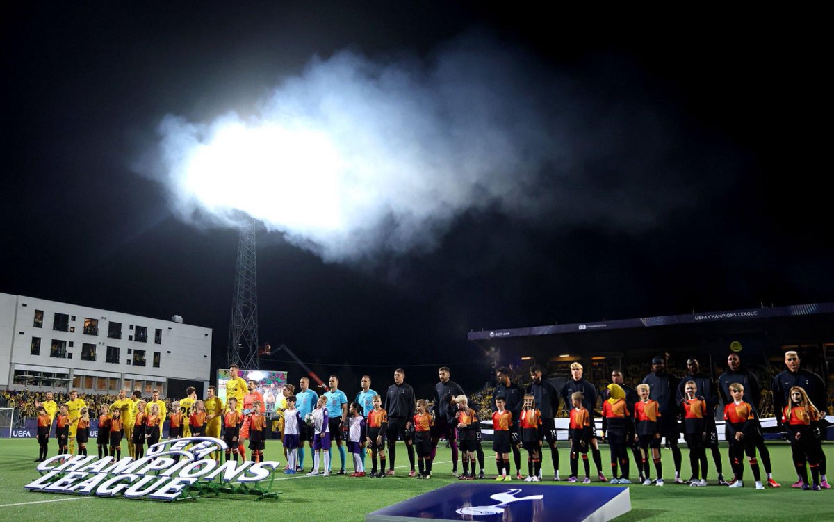 شبكة توتنهام tweet media