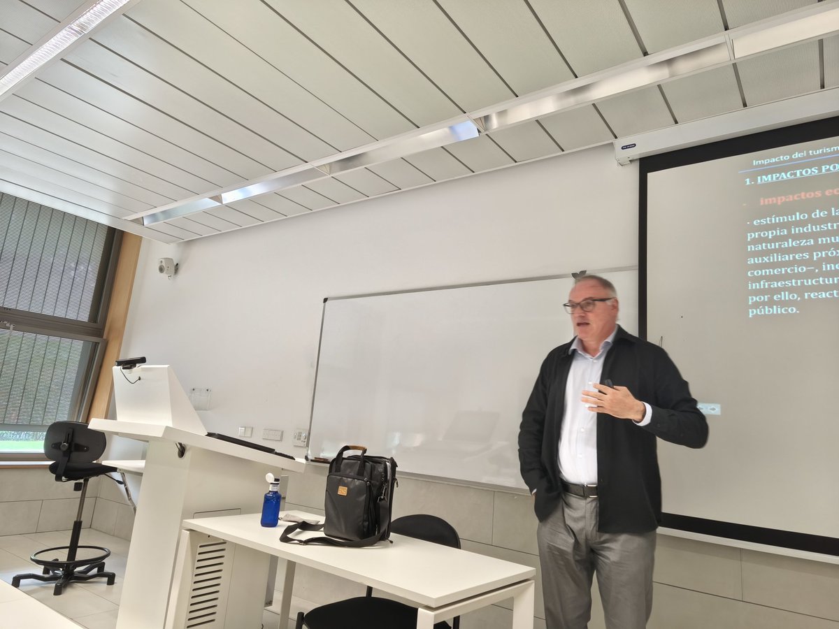 Hoy en <a href="/Mgestturistuc3m/">Master G. Turística</a> el profesor Ignacio González-Varas de la <a href="/uclm_es/">Universidad de Castilla-La Mancha</a> ha impartido la conferencia "Planificación estratégica en destinos turísticos patrimoniales" <a href="/uc3m/">UC3M</a>
<a href="/master_uc3m/">Master - UC3M</a>
#conferencias