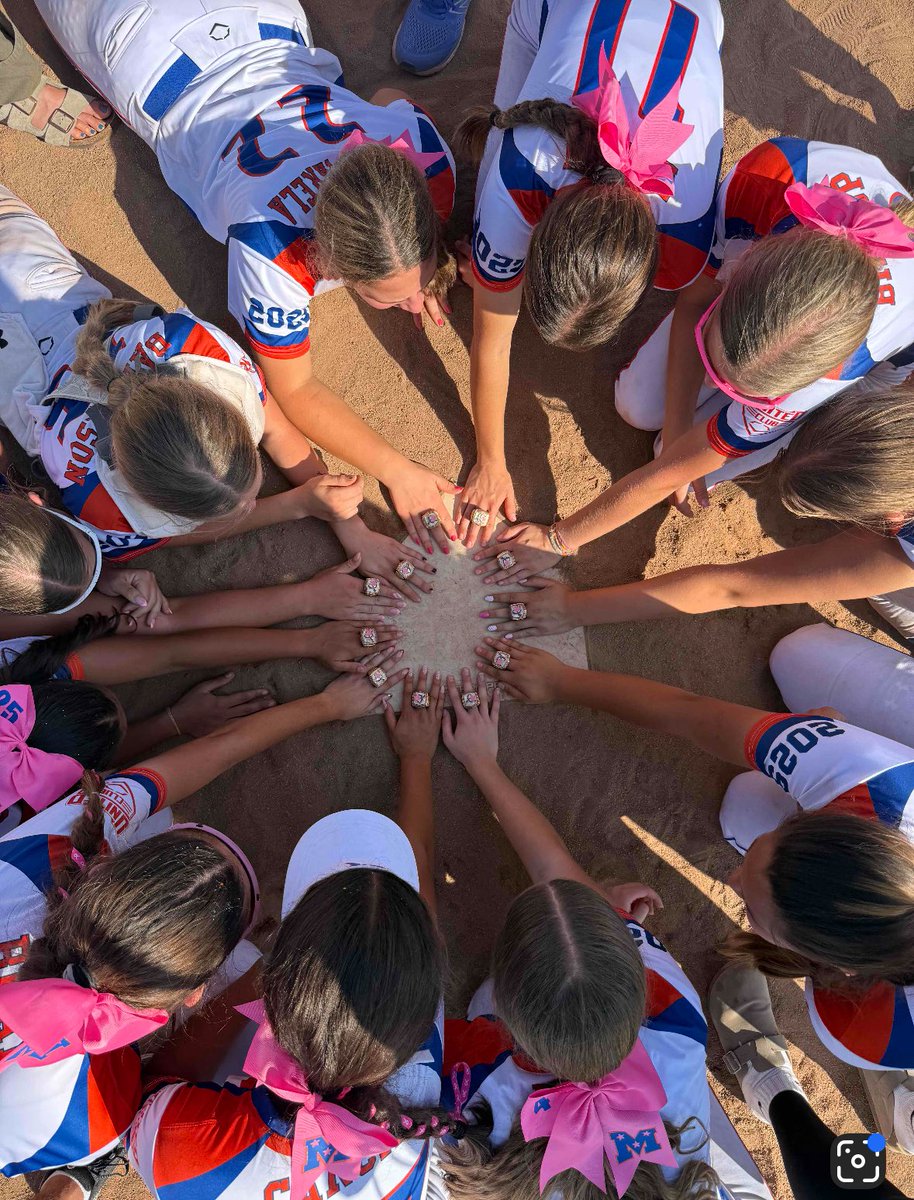 brooklynb2028's tweet photo. Pink out tournament champs!! 💗🏆 https://t.co/aTfNDs1ku6