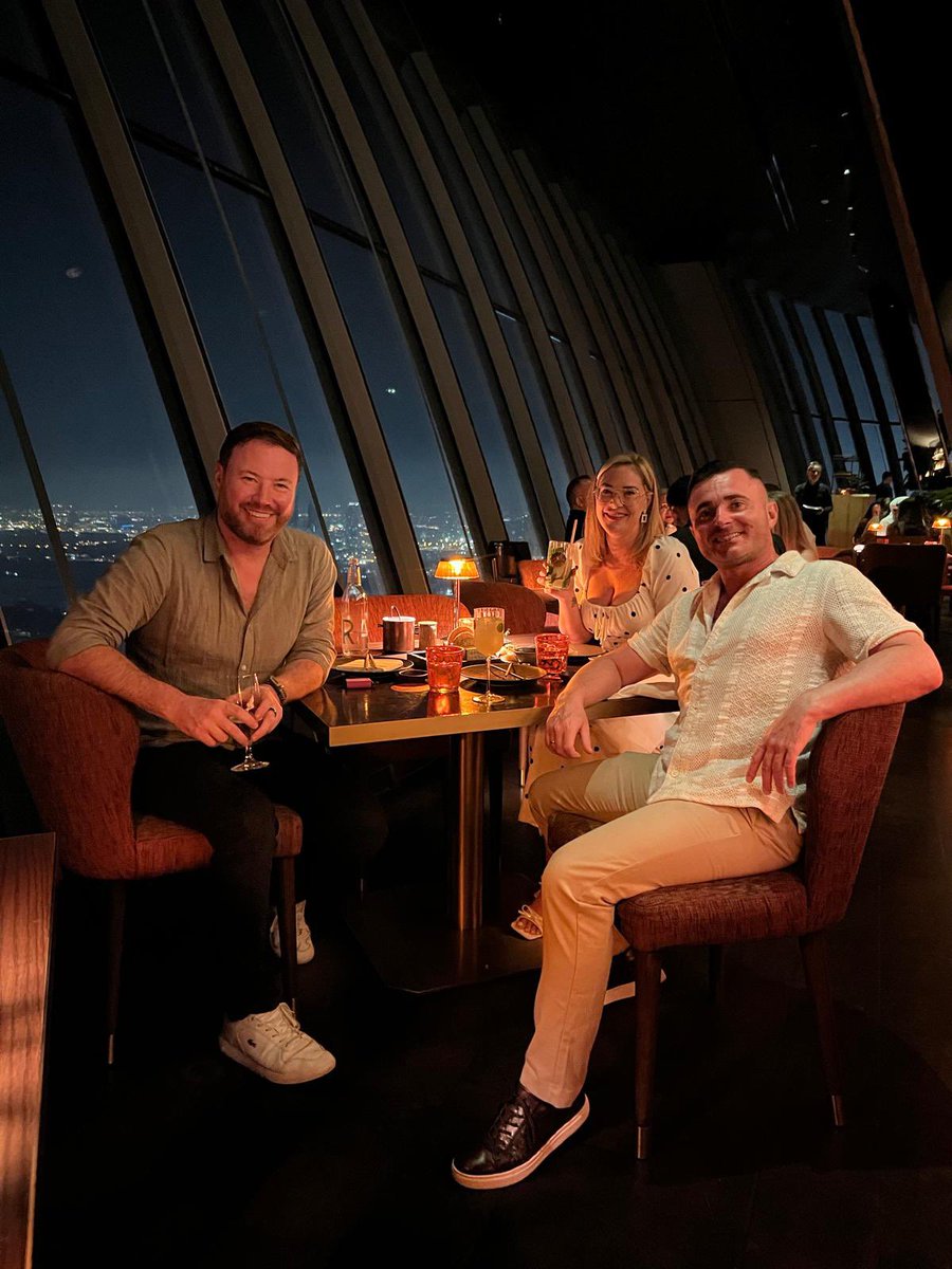 🌍 Global connections in action!

Great to see Jamie &amp; Leanne (Manchester team) catching up with Kevin (Dubai team) this week 🤝 Building global connections is what Hogg Global is all about.

#HoggGlobal #Teamwork #Hartlepool #Dubai #Manchester