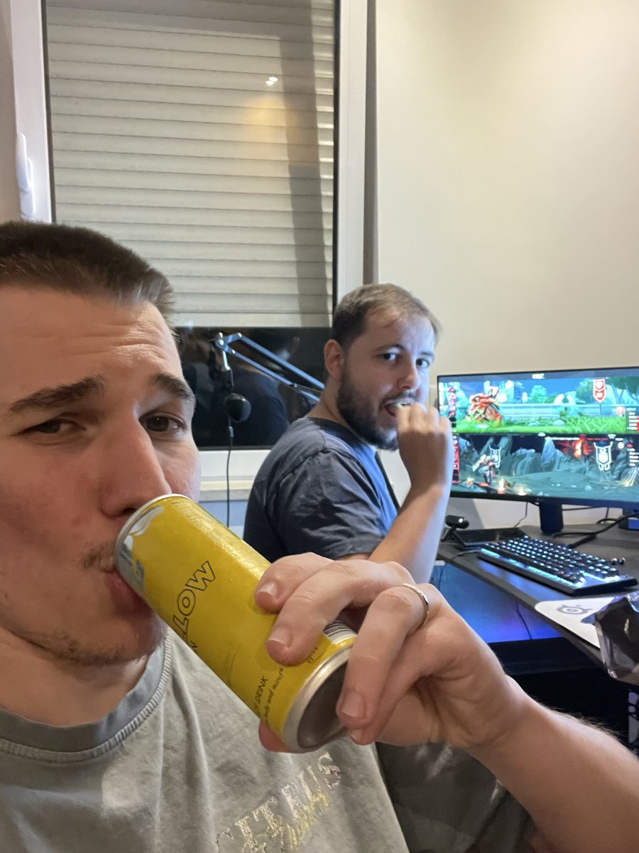 quick rejuicer with  <a href="/redbullgaming/">Red Bull Gaming</a>