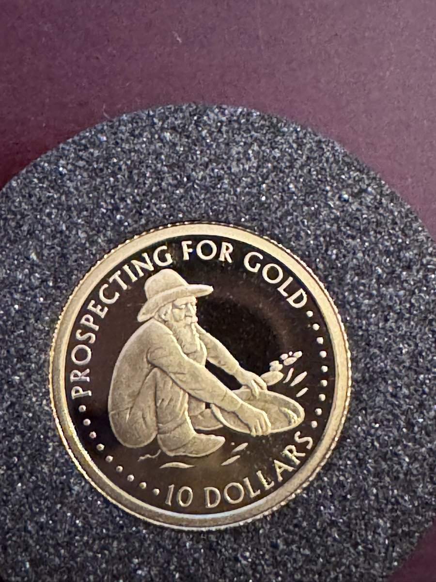 eustacker's tweet image. Ordered this at spot rate when it was 100€/gram. Arrived when Gold is already over 105€/gram. So on this small 1/25 oz (1.244g) 999 fine gold coin, I gained money before it already arrived 😁🤩🥳
#gold #PreciousMetals -#Collectible