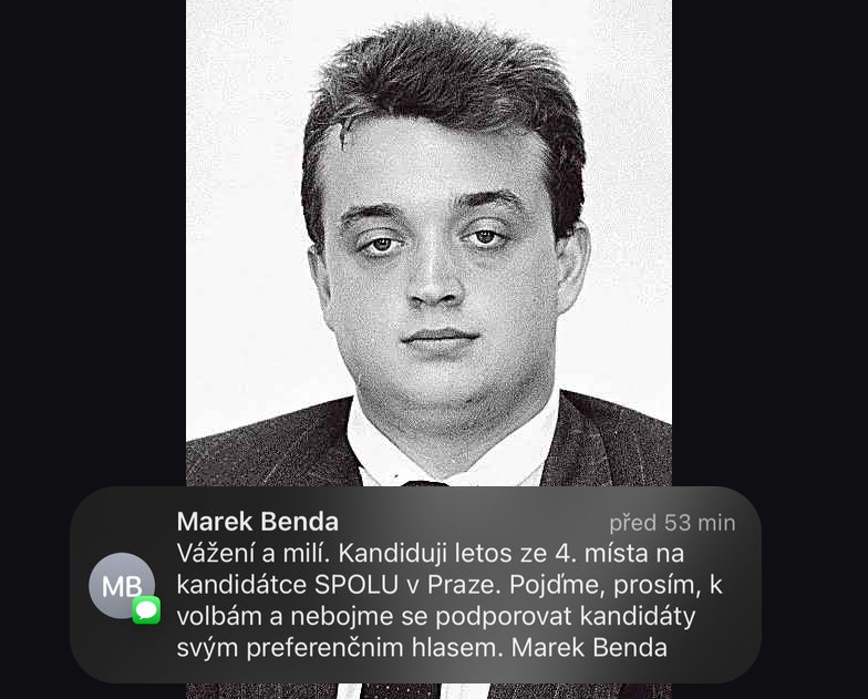 Tehle týpek byl poslancem už v době, kdy SMSky ještě ani existovaly... 😂