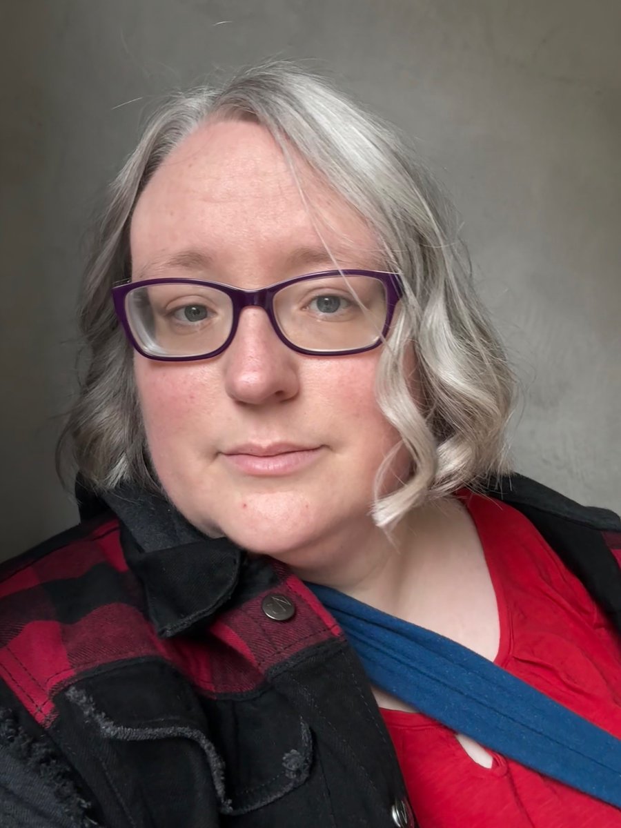 Human finally had the energy for a long overdue chop! 💇‍♀️🩶