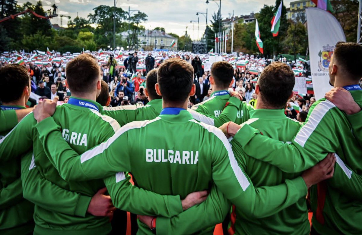 volleyBULm_phil's tweet photo. sketches_of_sofia via IG:

"Champion in Our Hearts! 
Bulgarian HEROES!
Bulgaria is proud of you!"

#volleyBUL #Bulgaria #volleyball https://t.co/I3x8KYE9bU