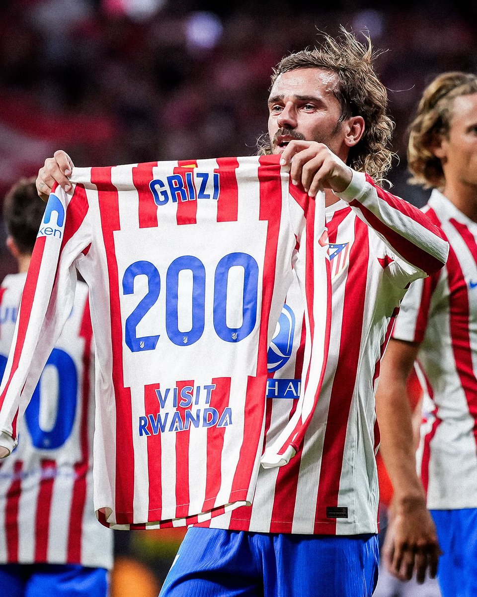 brfootball's tweet photo. Antoine Griezmann was ready for his 200th Atleti goal 👕 https://t.co/PNrSrL0ZBT