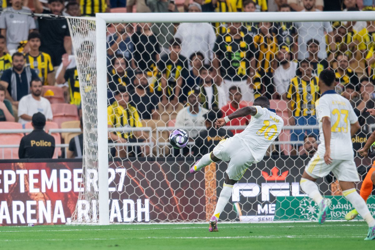 داريو النصر tweet media