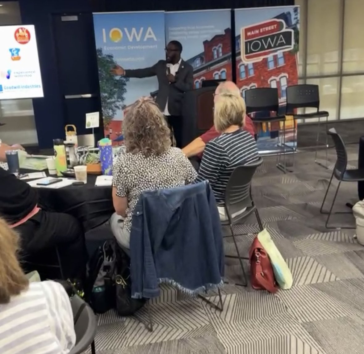 Welcome to Downtown Waterloo! Honored to help kick off the Main Street Iowa Fall Conference today, hosted by Main Street Waterloo. Our Power Up Downtown goal is bringing more residents, more businesses &amp; more energy to the heart of our city. #WaterlooIA #MainStreet
