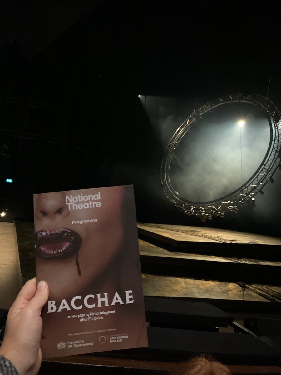 NotesfromrowH's tweet image. My latest review is of The Bacchae at the National Theatre @NationalTheatre - it is such a unique piece of theatre, and I absolutely loved it!

Go to notesfromrowh.com or the link in my bio to read it ✨