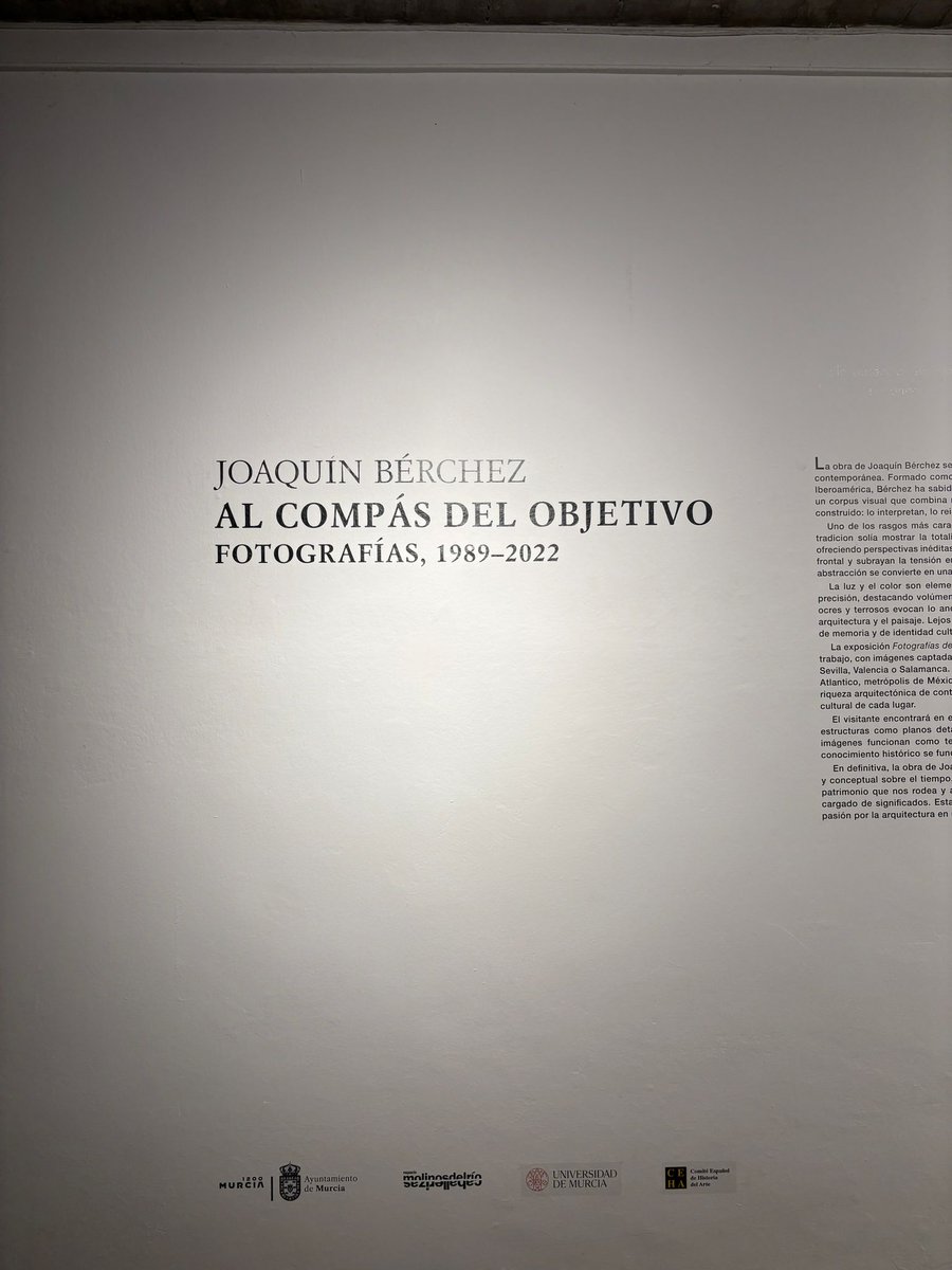 yogilsau's tweet photo. Hoy el congreso @arteceha #CEHA25 acoge la exposición "Al compás del objetivo" de Joaquín Berchez, para el que fotografiar no es sino otra manera de hacer historia del arte https://t.co/w8VqV2fypi