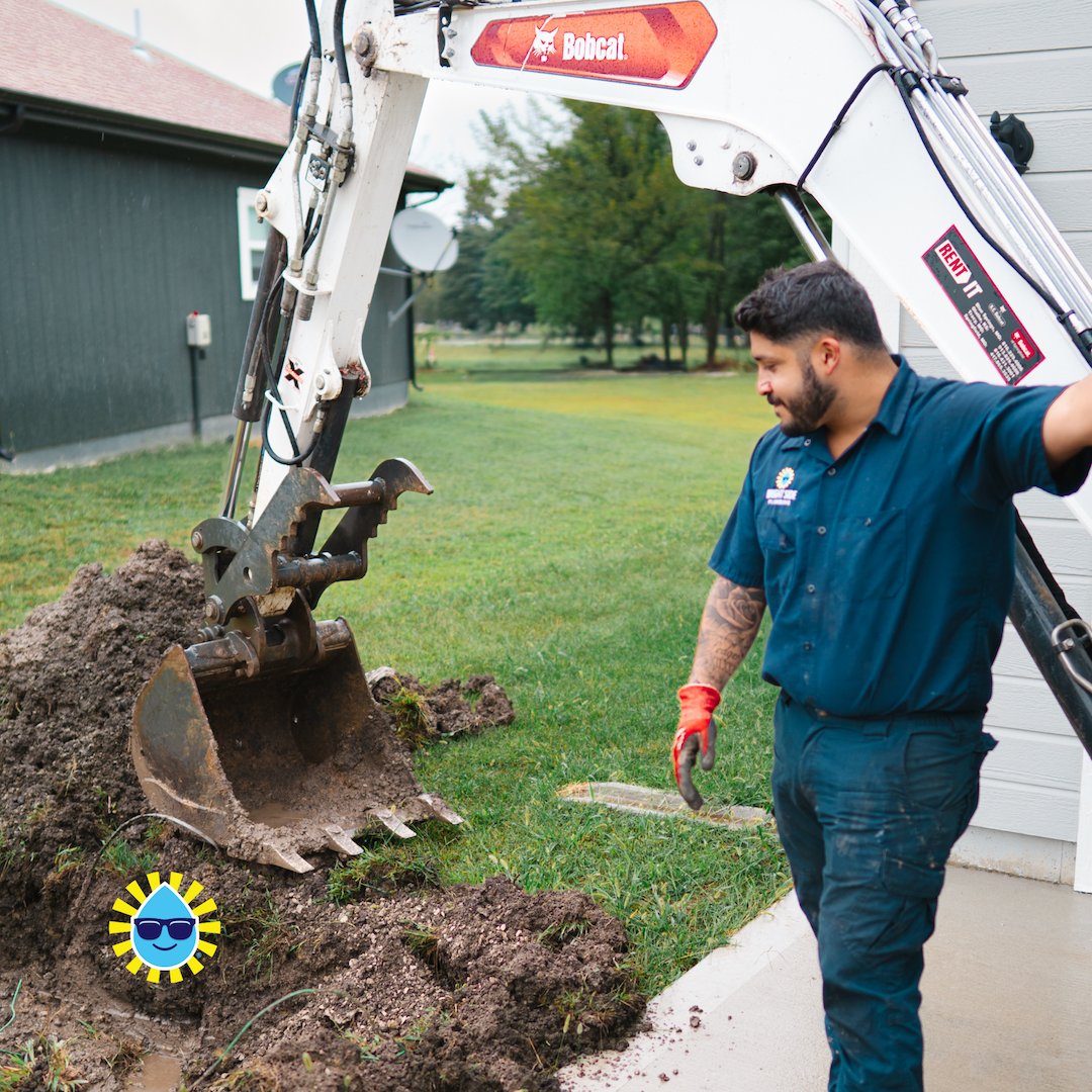 CallBrightSide's tweet image. Underground work, above-and-beyond service.
Our techs tackled this septic #PipeRepair with precision.
📷 Need help? Contact us at bit.ly/4nYO1RL or call 913-963-1029
#PlumbingLife #SepticSolutions #OverlandPark