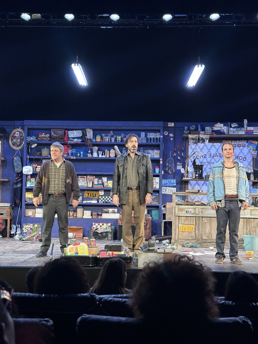 Estupendo elenco para un gran texto de David Mamet en <a href="/fernangomezCCV/">Fernán Gómez CCV</a> vía <a href="/cinenuevatribu/">CineNuevaTribuna</a> <a href="/nuevatribuna/">nuevatribuna.es #Igualdad</a>