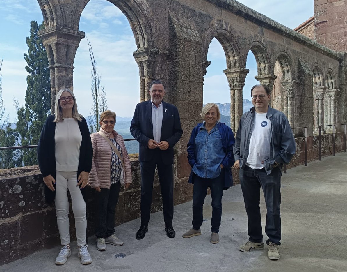 Preparant els actes dels 25 anys de la implantació de la recollida selectiva #PortaaPorta a Catalunya.
Explicant l’experiència com a alcalde de la implantació del #PaP a Riudecanyes l’any 2000 i haver participat en la fundacio de l’Associació <a href="/Porta_a_Porta/">Associació PaP</a> l’any 2002.#25anysPAP