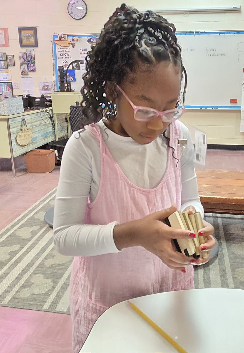 Kimberleigh Taylor (@historynerdtchr) on Twitter photo Total engagement & hands on! Making memories and getting kids interested in history with the #CivilWar traveling trunk from <a href="/Battlefields/">American Battlefield Trust</a>! #WeareRACERS #goinggifted #UnlockPotential <a href="/RCE_HCS/">RCE_HCS</a> <a href="/SocialST_HCS/">Social Studies Professional Learning Specialists</a> Total engagement & hands on! Making memories and getting kids interested in history with the #CivilWar traveling trunk from <a href="/Battlefields/">American Battlefield Trust</a>! #WeareRACERS #goinggifted #UnlockPotential <a href="/RCE_HCS/">RCE_HCS</a> <a href="/SocialST_HCS/">Social Studies Professional Learning Specialists</a>