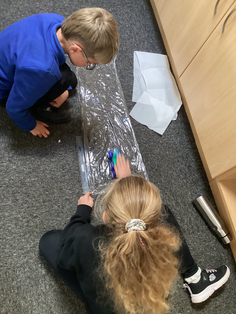 woodsettsy5's tweet photo. Investigating the force friction has on cars travelling on different surfaces 🧬🧪🚗 @WoodsettsSchool https://t.co/N2SYpjQEkU