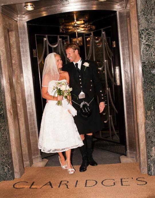 CatsCompilation's tweet image. Here’s to many more years of love and happiness together! 🎊❤️🙌💍🌹💒💎👌💌💋 
@AlanJLSmith 
Comin up to 20 years now, my big 6 foot 3 Bear - My navigator and Partner In Crime!  #FourteenYearsMarried  #TheBestIsYetToCome