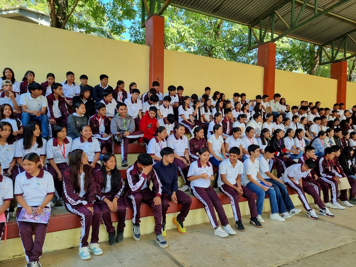 CECyTEAtlapexco's tweet image. #PláticaBecaBenitoJuárez
Se llevón a cabo plática informativa sobre Becas del Bienestar Benito Juárez para todos los alumnos de primer semestre.

La plataforma para su registro estará abierta del 1 al 15 de octubre.

#SomosUnEquipoTransformandoElFuturo