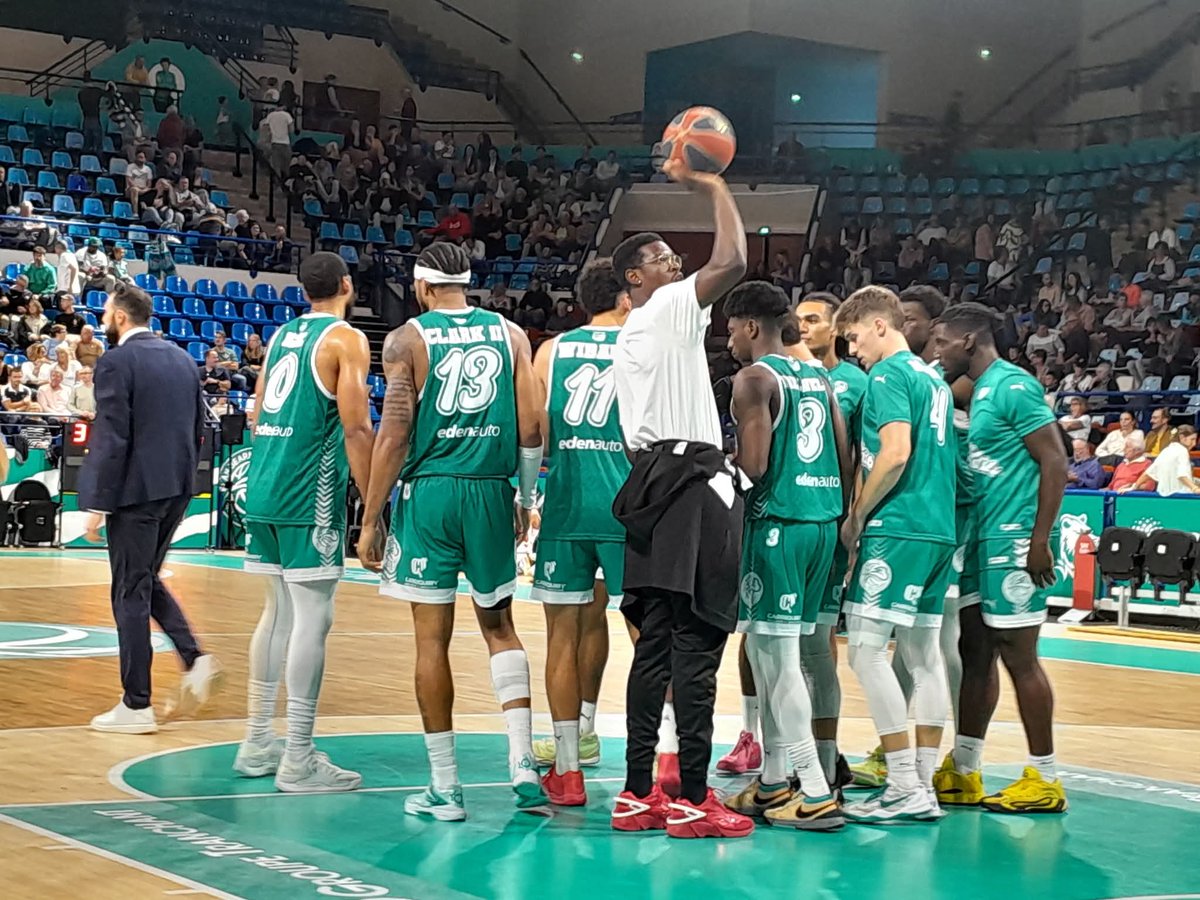 L'Élan Béarnais réussit la passe de trois à Nantes (76-90)

🗞

bebasket.fr/lelan-bearnais…

Performance XXL de François Wibaut avec 24 pts. Bryce Nze, 17 pts et Thomas Cornely en double-double avec 15 pts et 10 passes se sont aussi distingués.

<a href="/EBPLO/">EBPLO</a> <a href="/ELITE2_officiel/">ÉLITE 2</a> <a href="/Be_BasketFr/">BeBasket</a>
