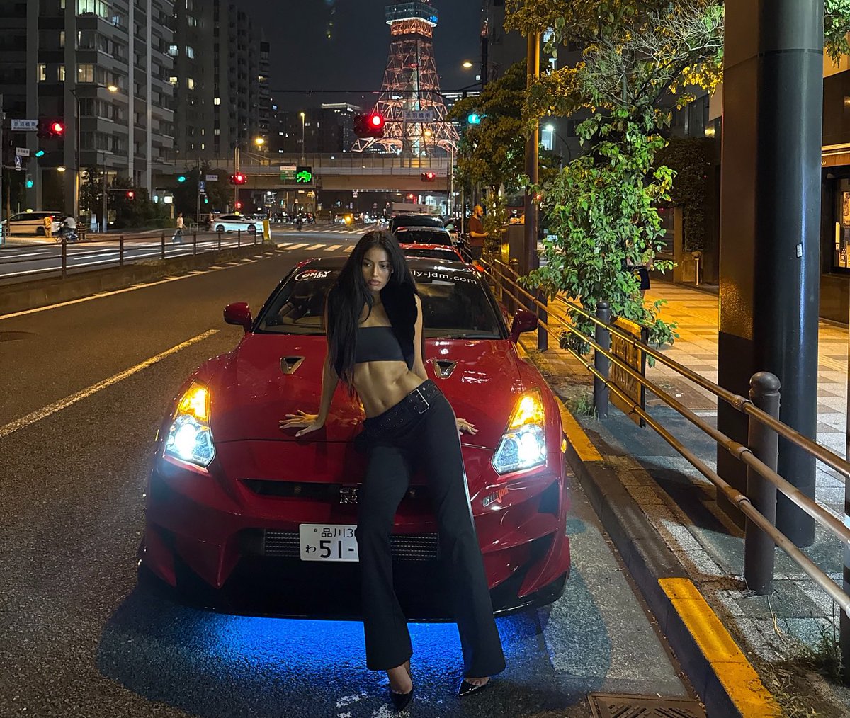 CloseToMajesty's tweet photo. Tokyo drifting. https://t.co/iaXsHXS0eh