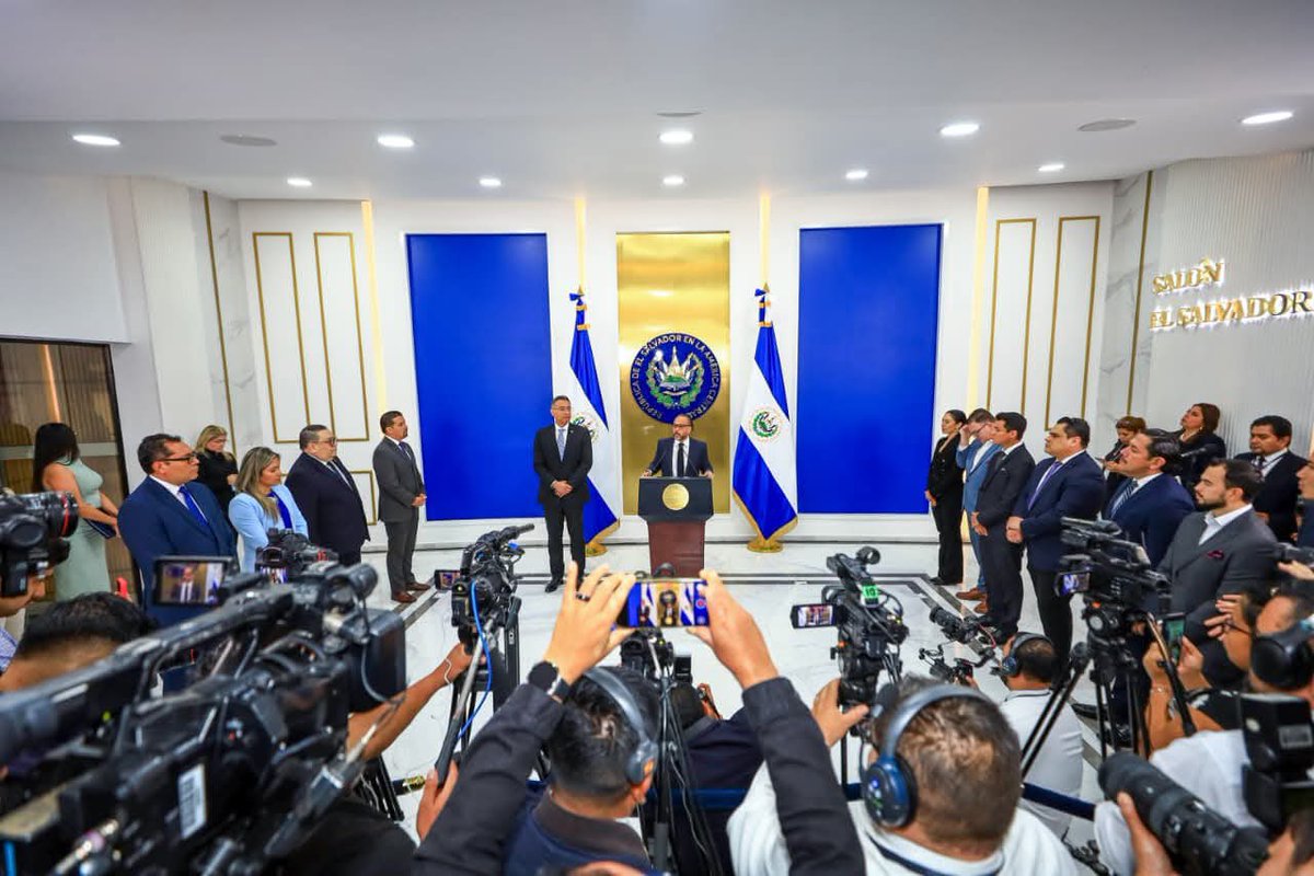 Alexia Rivas🇸🇻 tweet media