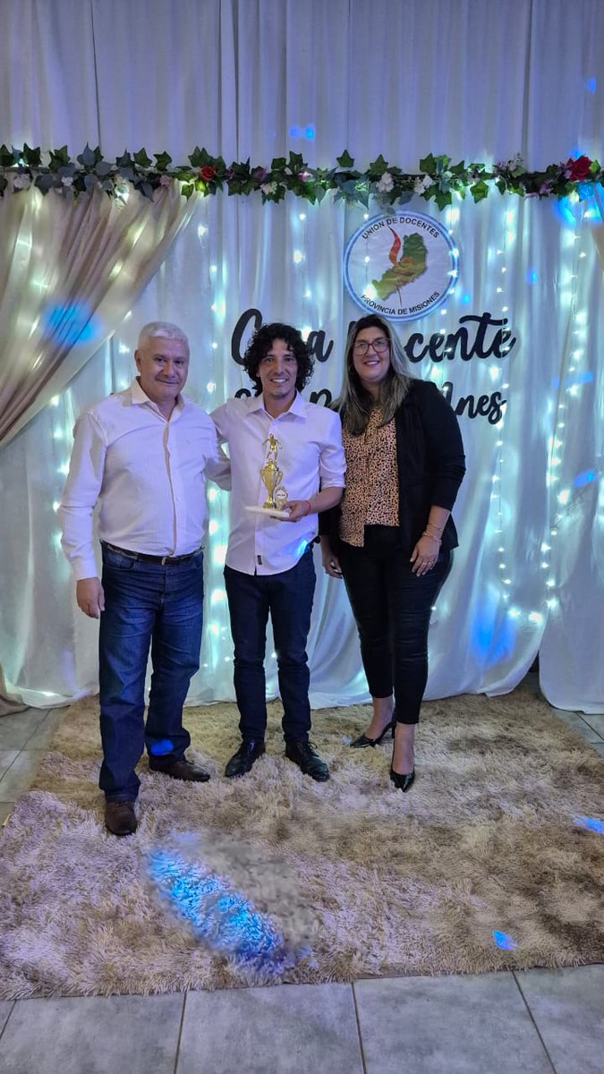 udpm_misiones's tweet photo. Se realizó la *XVIII Cena Docente San Pedro* en el predio del Eco-Lodge UDPM,  organizda por la departamental para compartir una velada con la familia docente. Con la presencia de miembros de Comisión Directiva Ortiz Norma, Fretes Cristina, Baez Mirta, Pedrozo Luis y Delegados. https://t.co/KmOj6TVQOW