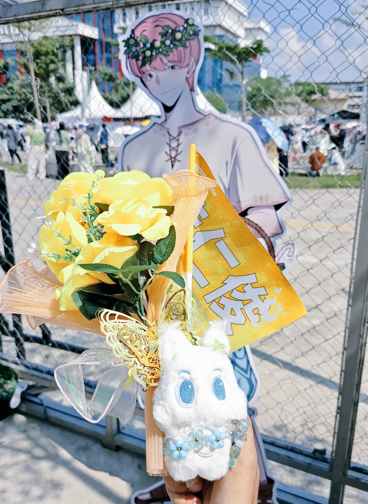 SinaRhu's tweet image. What a lovely projects and freebies at TDS4 Jakarta 💐
Thank you so much, I really love it 🥹

@Juniverse323 @323Project_ID
@yellwfox @cclattee23  @yh0323k @dimilikirenjun @Sajijun23 @yoruinapril @Dewi_0323 @bucin_renjun23 @Moemoen101010 @theescapeplacee @hrjkrn @yllwfoxie_