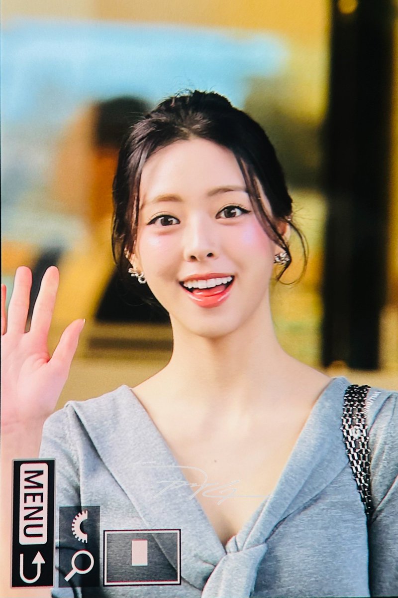 pjg920's tweet image. 251001 UGG 포토콜 행사 프리뷰
#ITZY #있지 #YUNA #유나 @ITZYofficial