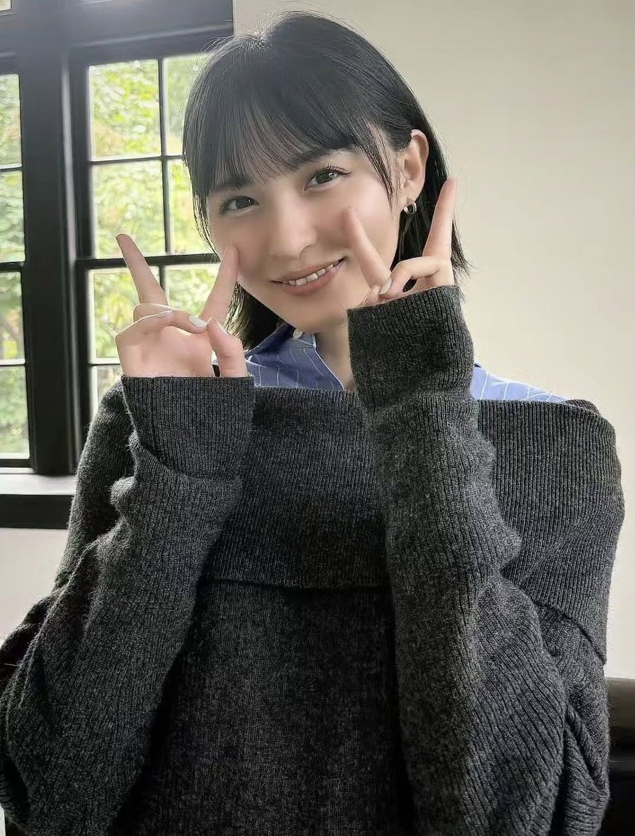 LQpho0821's tweet photo. 今日もさくちゃんのせます♡
めっちゃ可愛い…ショートにしたら大人っぽさも出て素敵です♥
頑張れます！
#遠藤さくら https://t.co/5RIKUBOIU1