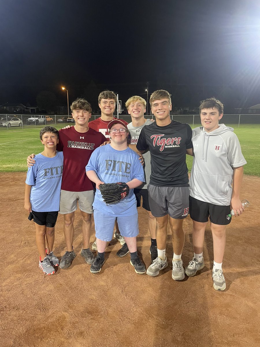 A great night with the Hartselle Shining Stars!